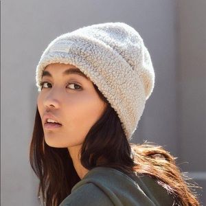 Adidas Sherpa Bucket Hat